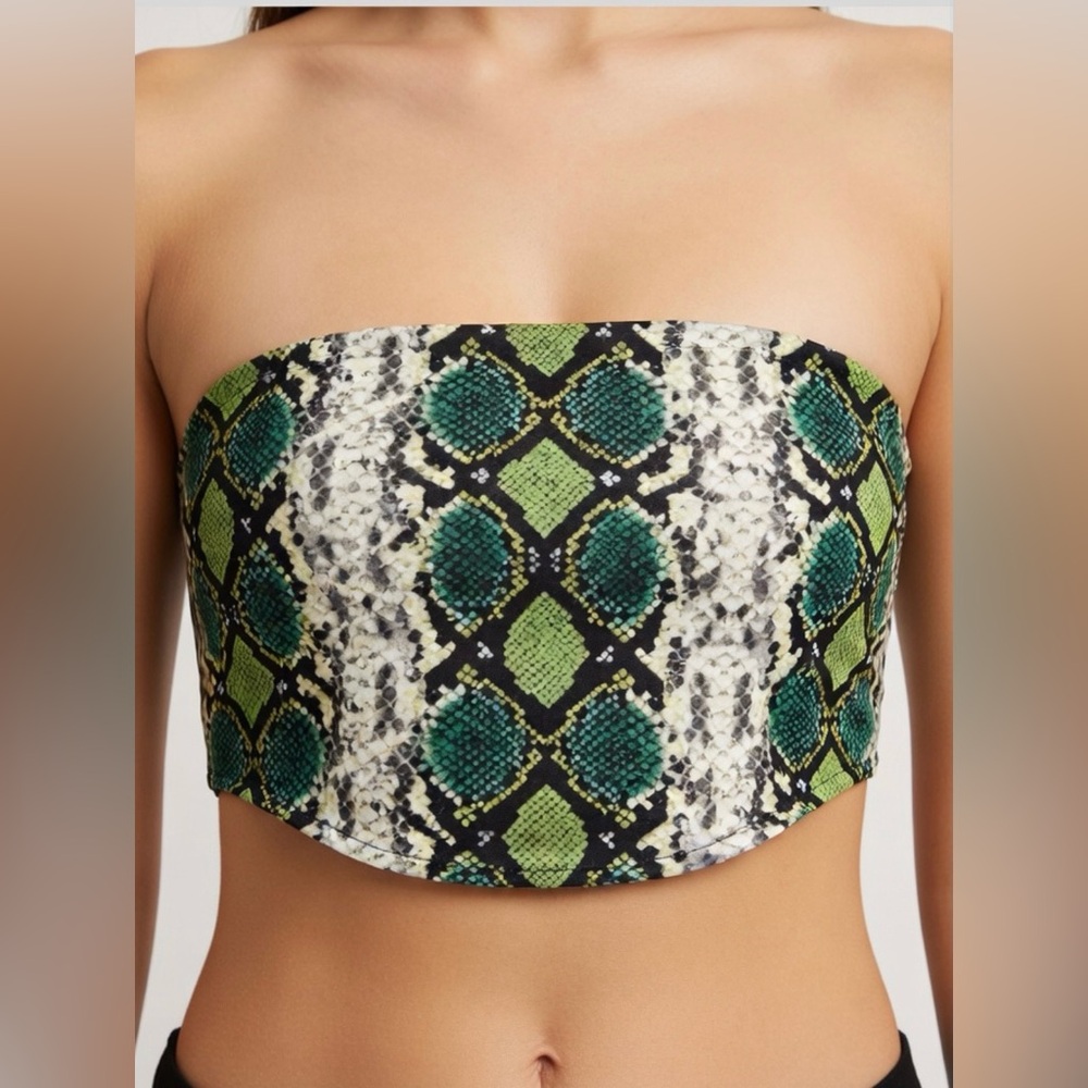 PrettyLittleThing Black Shirt with Green Teal Snake-Print Trim